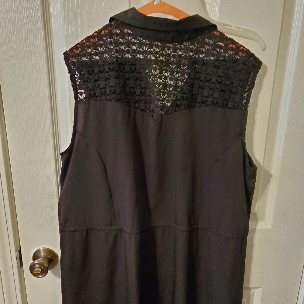 Dress - Picture 3 of 3